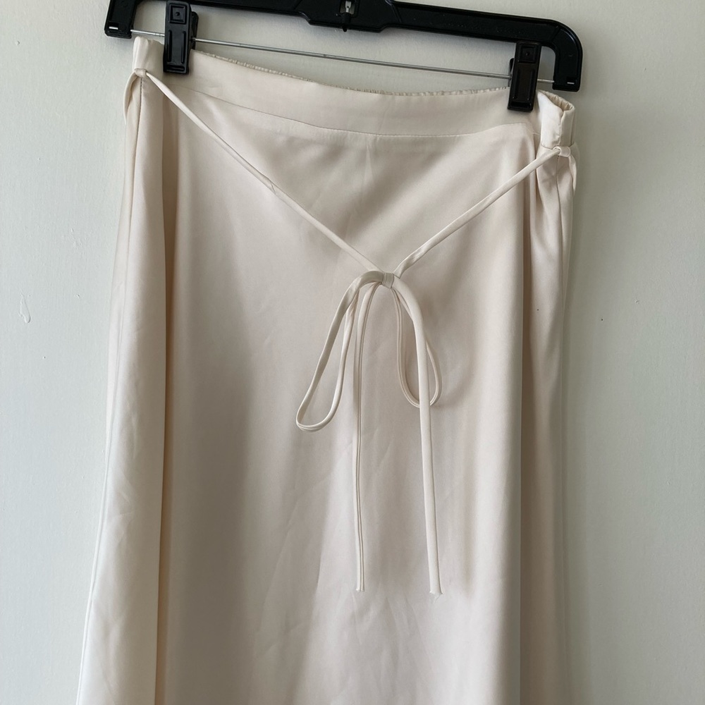 Creamy silk midi skirt